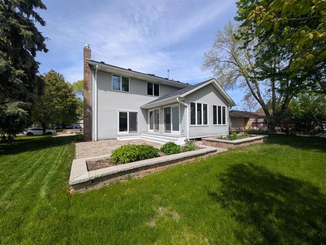 1705 James Court, Burnsville, MN 55337