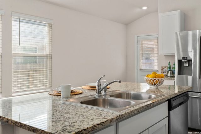 1243 Yellow Warbler Run, San Antonio, TX 78253