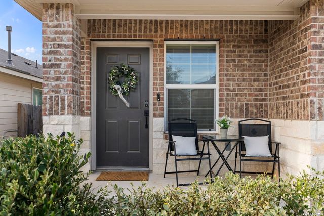 1243 Yellow Warbler Run, San Antonio, TX 78253