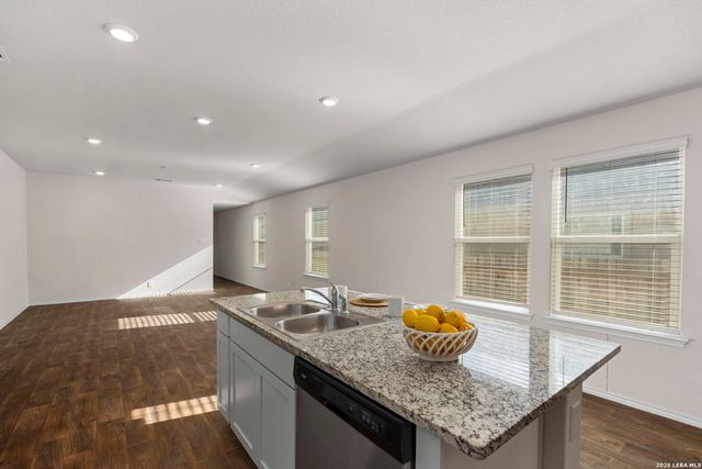 1243 Yellow Warbler Run, San Antonio, TX 78253