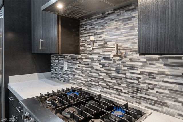 5565 North Grand Canyon Drive, Las Vegas, NV 89149