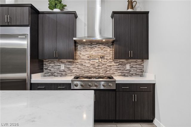 5565 North Grand Canyon Drive, Las Vegas, NV 89149