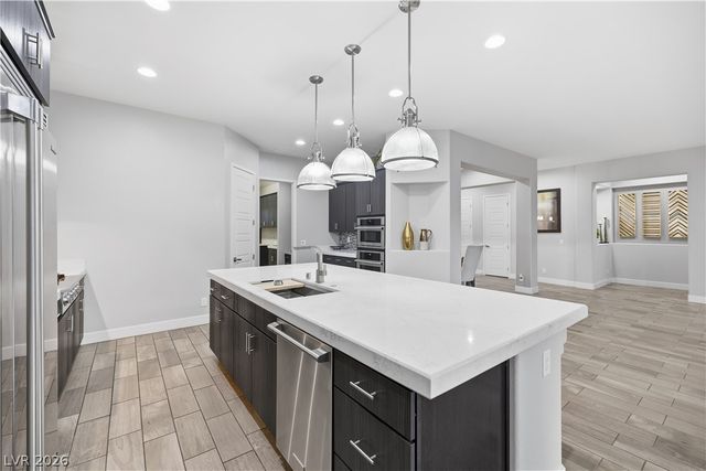 5565 North Grand Canyon Drive, Las Vegas, NV 89149