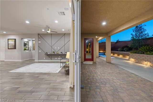 5565 North Grand Canyon Drive, Las Vegas, NV 89149