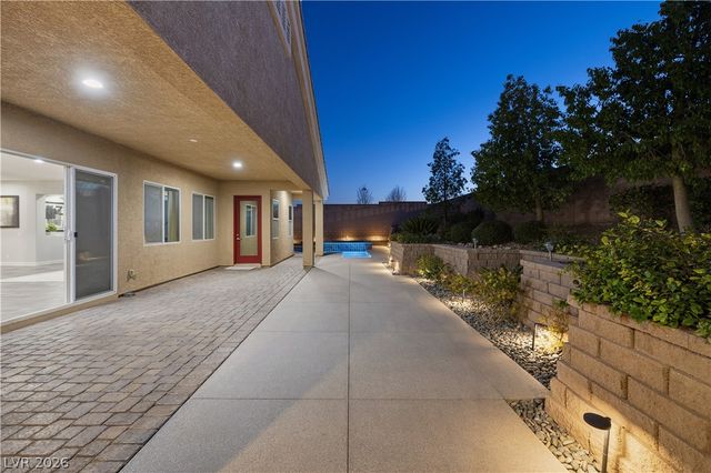 5565 North Grand Canyon Drive, Las Vegas, NV 89149