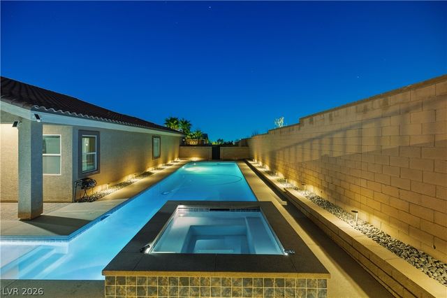 5565 North Grand Canyon Drive, Las Vegas, NV 89149