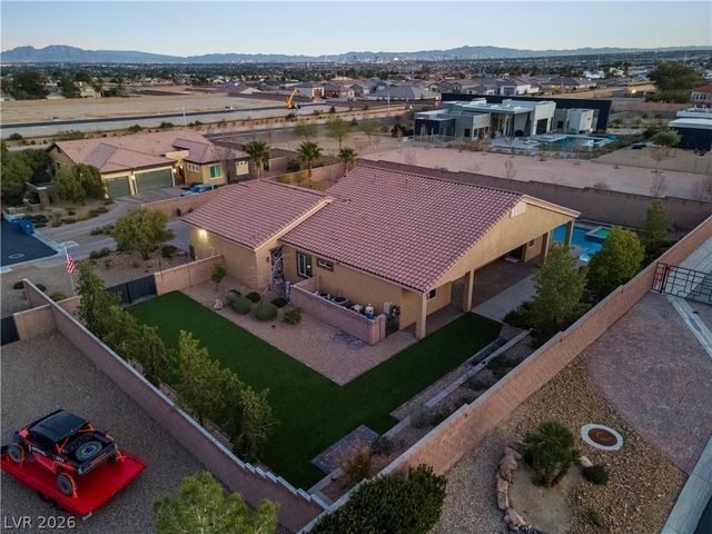 5565 North Grand Canyon Drive, Las Vegas, NV 89149