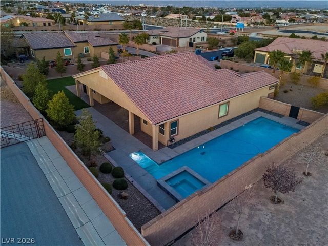 5565 North Grand Canyon Drive, Las Vegas, NV 89149