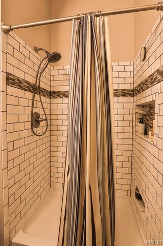16563 Carriage View Court, Grover, MO 63040
