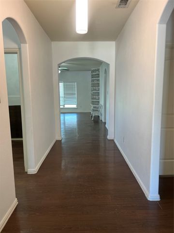 3144 Evangeline Road, Fort Worth, TX 76140