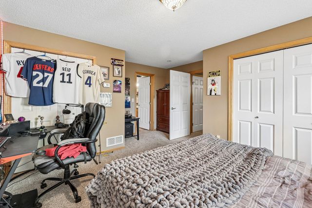 3244 140th Avenue NW, Andover, MN 55304