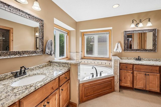 3244 140th Avenue NW, Andover, MN 55304