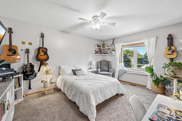 3244 140th Avenue NW, Andover, MN 55304