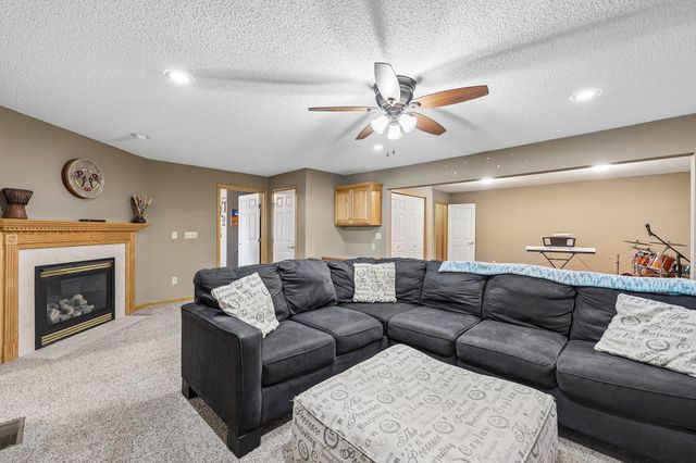 3244 140th Avenue NW, Andover, MN 55304