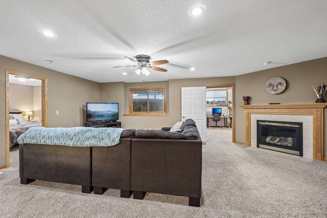 3244 140th Avenue NW, Andover, MN 55304