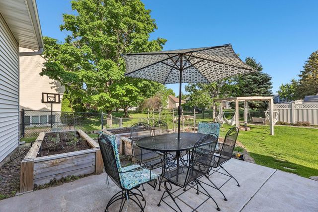 3244 140th Avenue NW, Andover, MN 55304