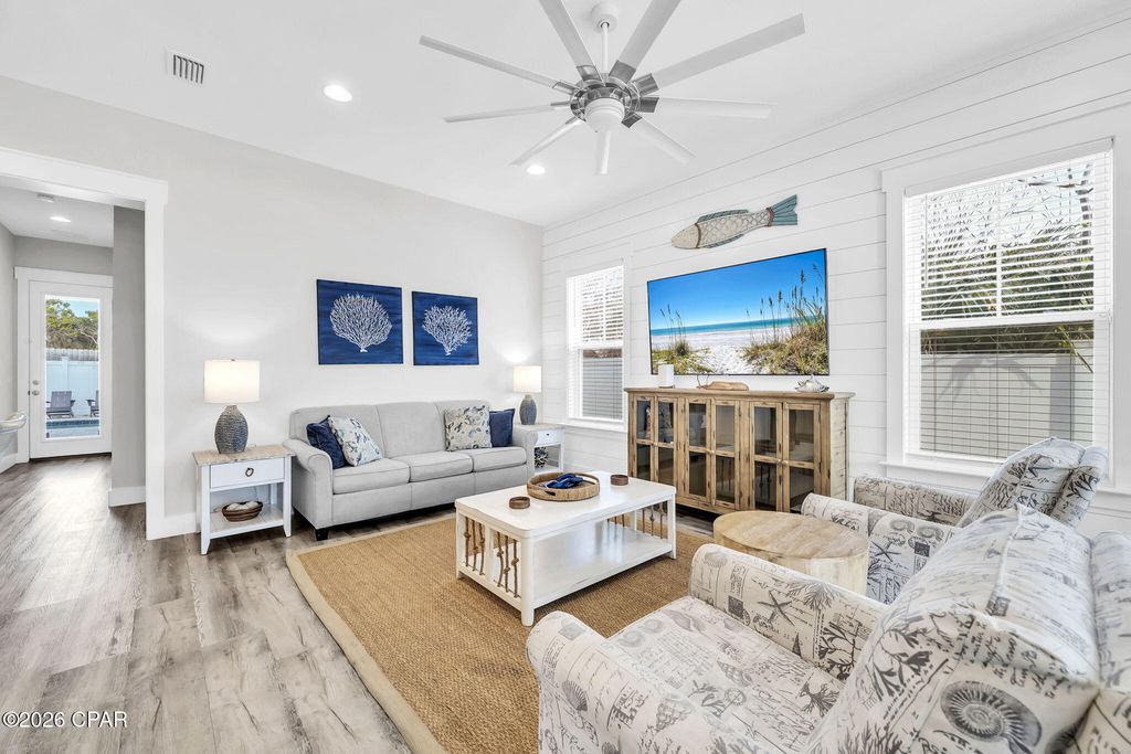 Image 14 of property listing at 19912 Front Beach Road, Panama City Beach, FL 32413