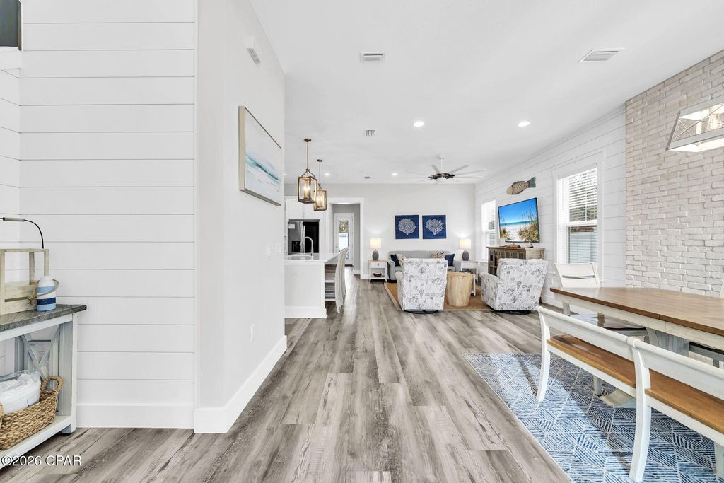 Image 7 of property listing at 19912 Front Beach Road, Panama City Beach, FL 32413