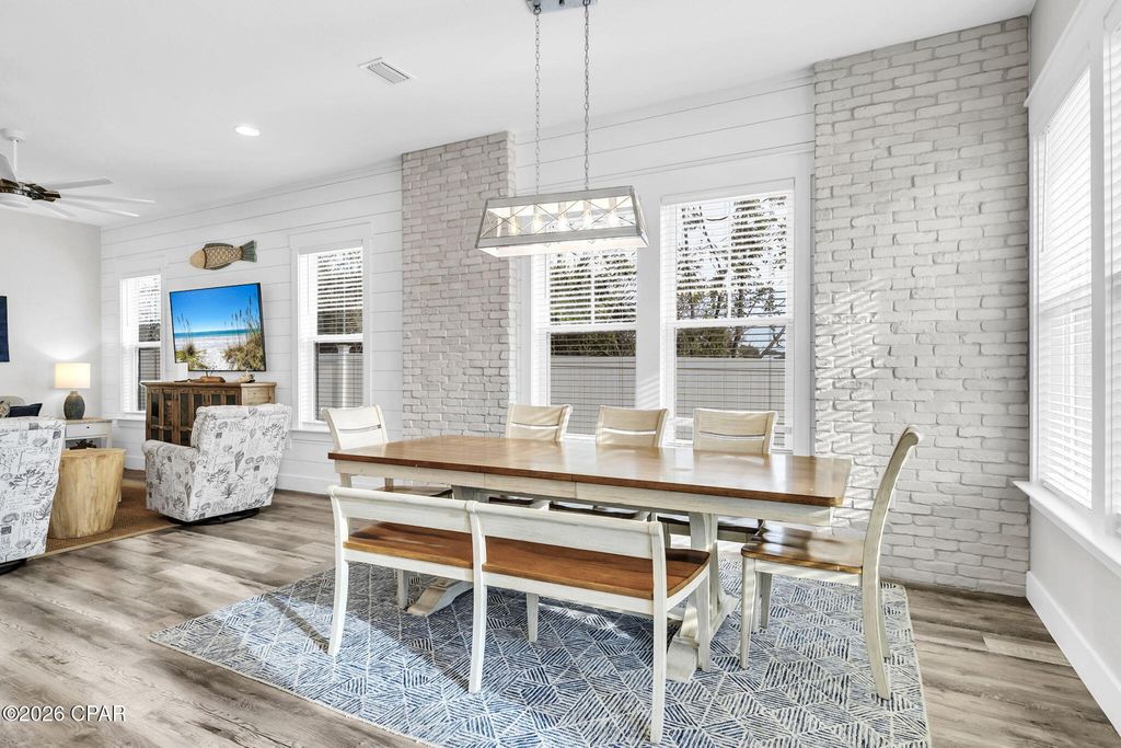 Image 9 of property listing at 19912 Front Beach Road, Panama City Beach, FL 32413