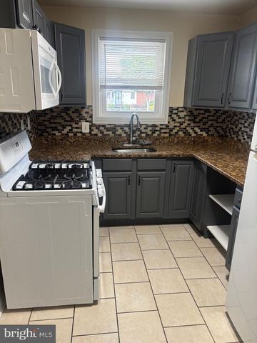 7721 BENDER RD, Landover, MD 20785