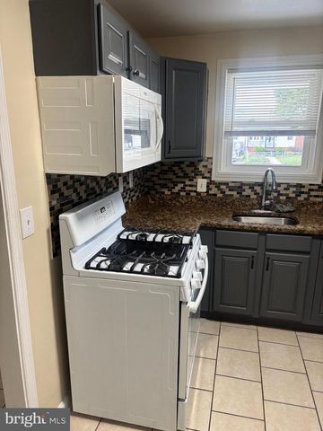 7721 BENDER RD, Landover, MD 20785