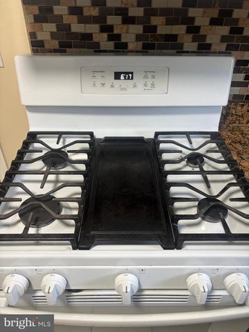 7721 BENDER RD, Landover, MD 20785