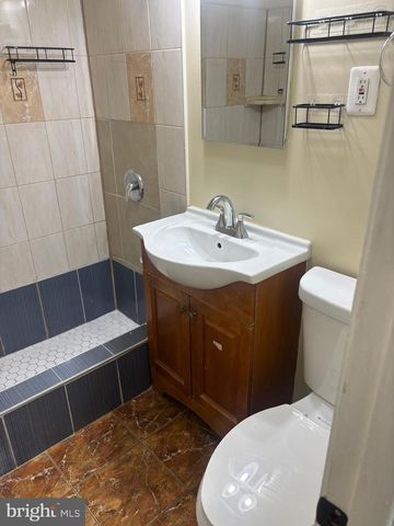 7721 BENDER RD, Landover, MD 20785