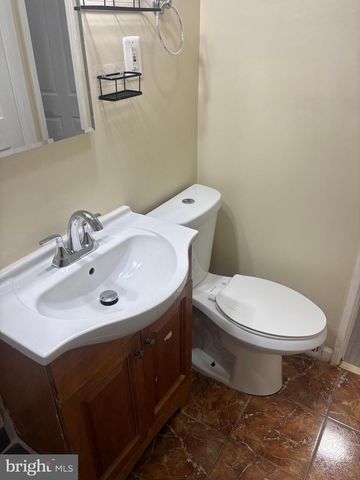 7721 BENDER RD, Landover, MD 20785