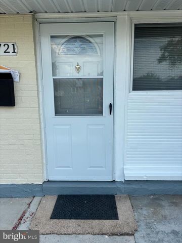 7721 BENDER RD, Landover, MD 20785