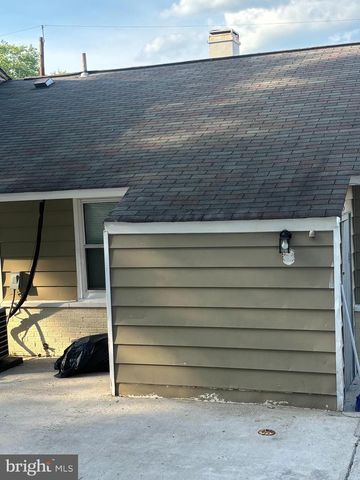 7721 BENDER RD, Landover, MD 20785