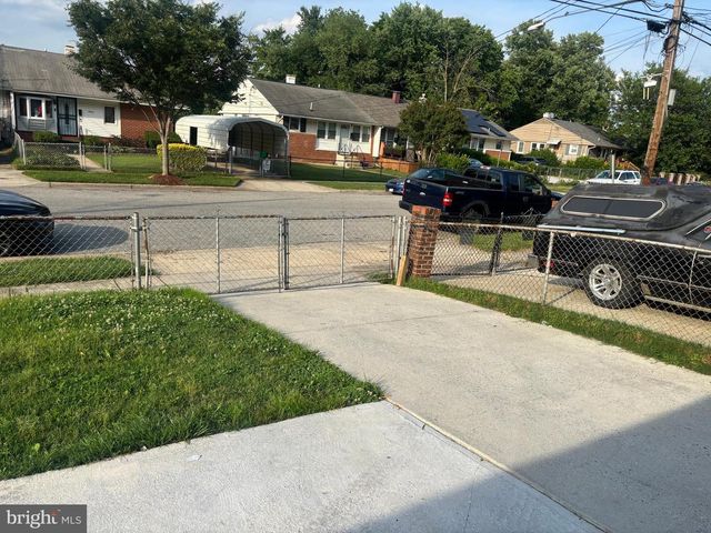 7721 BENDER RD, Landover, MD 20785