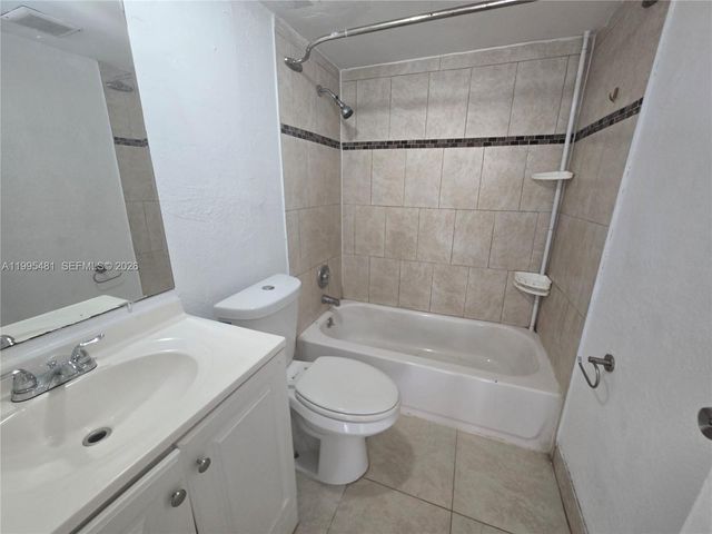 1750 NW 55th Ave 103, Lauderhill, FL 33313