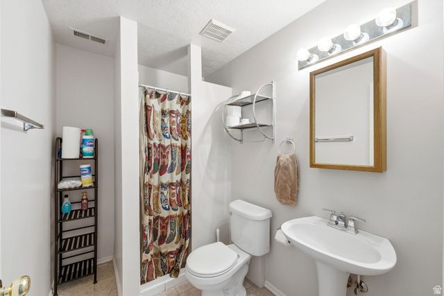 1228 E 3225 N, Layton, UT 84040