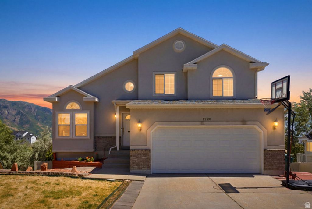 1228 E 3225 N, Layton, UT 84040