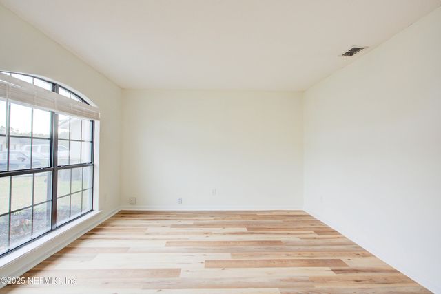 10128 LANCASHIRE Drive, Jacksonville, FL 32219