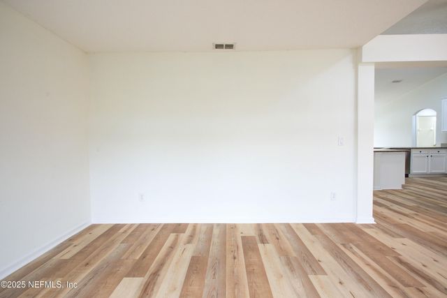 10128 LANCASHIRE Drive, Jacksonville, FL 32219