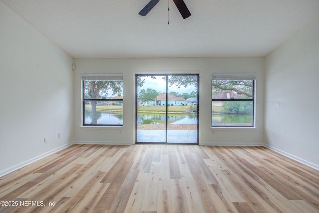 10128 LANCASHIRE Drive, Jacksonville, FL 32219