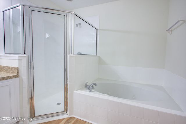 10128 LANCASHIRE Drive, Jacksonville, FL 32219