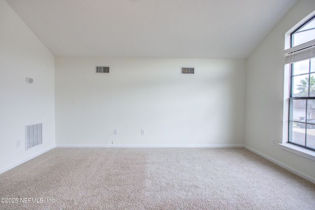 10128 LANCASHIRE Drive, Jacksonville, FL 32219