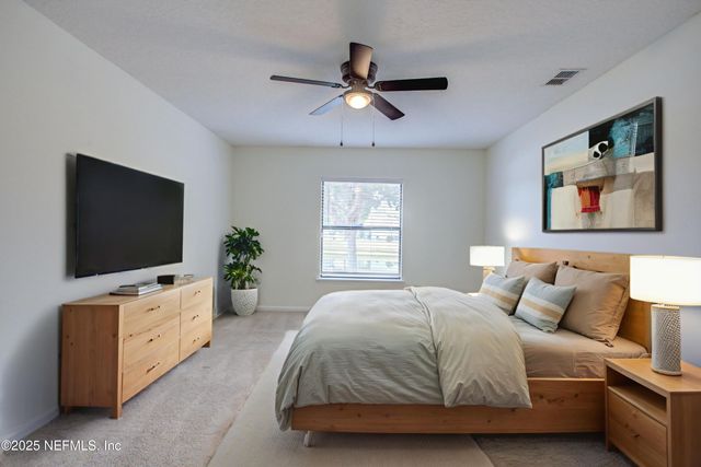 10128 LANCASHIRE Drive, Jacksonville, FL 32219