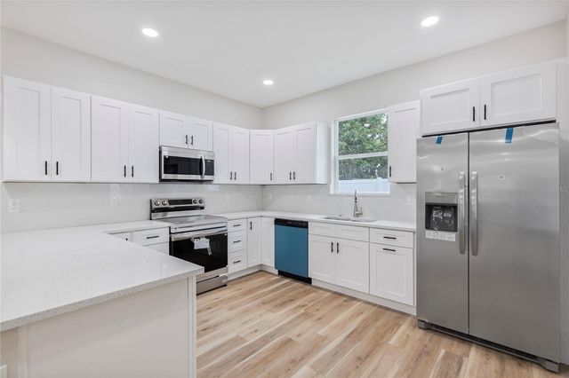 809 E 131ST AVE, Tampa, FL 33612