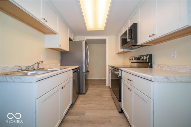 315 Elmead Court 1016, Greenwood, IN 46142