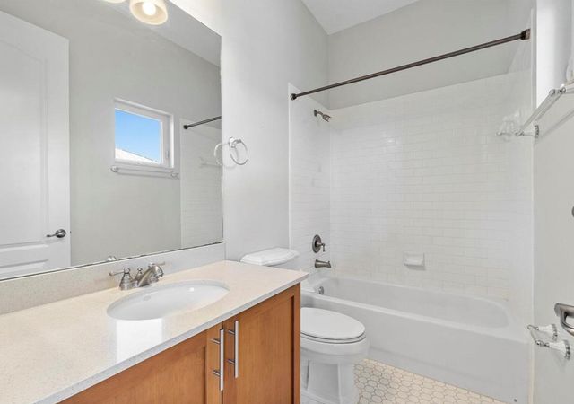 400 SW 14TH Avenue, Fort Lauderdale, FL 33312