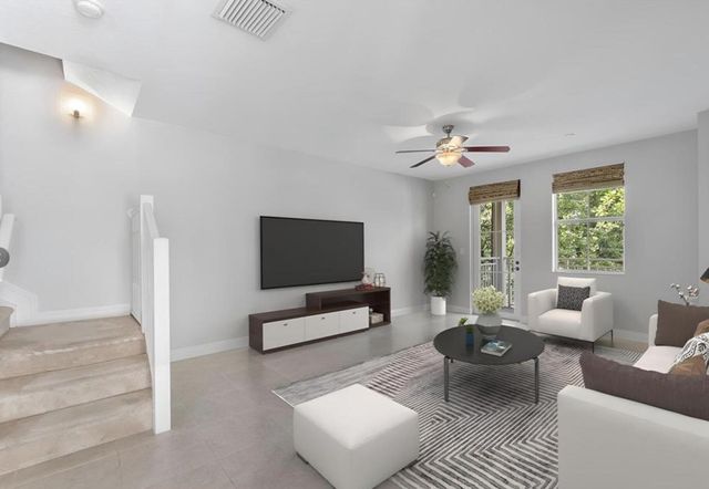 400 SW 14TH Avenue, Fort Lauderdale, FL 33312