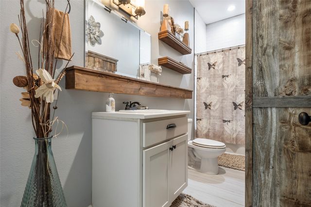 128 Mccrae Lane, Boyd, TX 76023