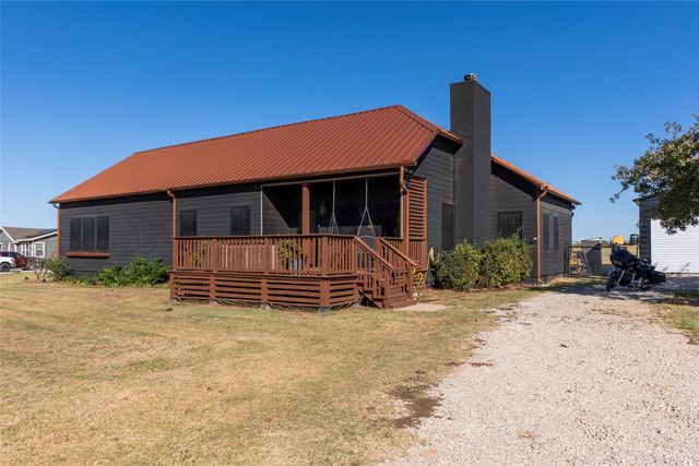 128 Mccrae Lane, Boyd, TX 76023