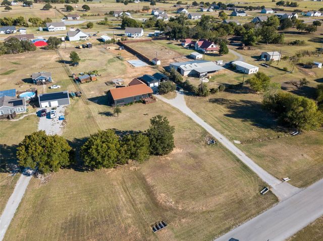 128 Mccrae Lane, Boyd, TX 76023
