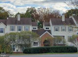 46893 EATON TER #300, Sterling, VA 20164