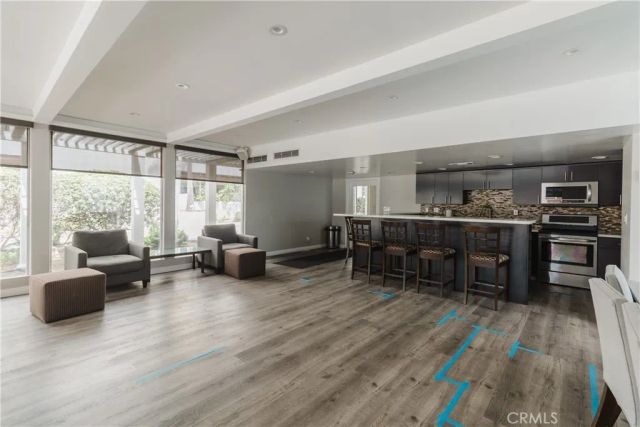 7250 Franklin 1008, Los Angeles, CA 90046