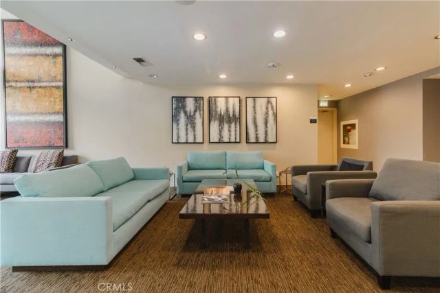 7250 Franklin 1008, Los Angeles, CA 90046
